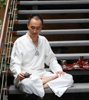 矫林江： 中国国际瑜伽协会冥想瑜伽研究院院长