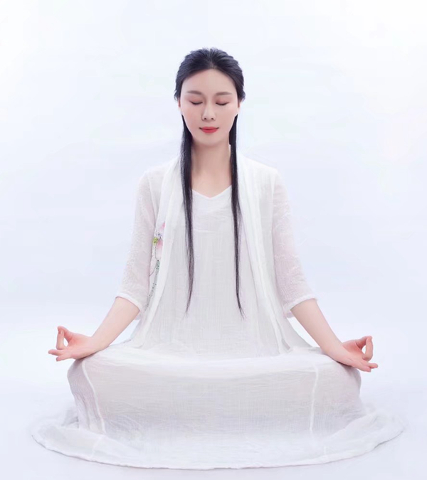 范小月（小月）：中国国际瑜伽协会古瑜伽研究中心主任